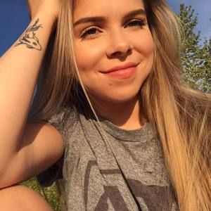 Meet your Posher, Hailey